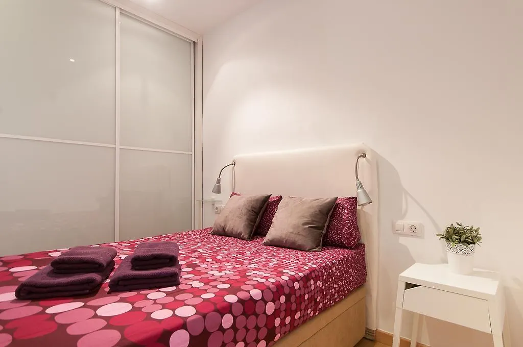 Cute Apartment In Sants Station With Hbo & Alexa & Ac Barcelone 0*,  Espagne